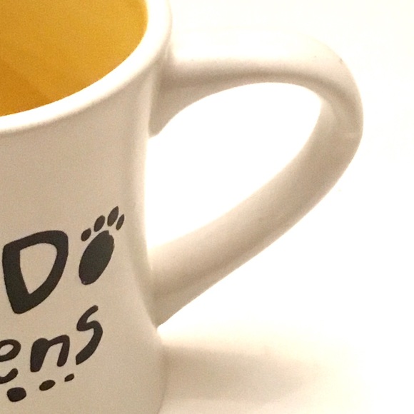 Hallmark Dog Mug Animal Lover Humor “SHED HAPPENS”White Ceramic 12oz. Mug - Picture 4 of 9